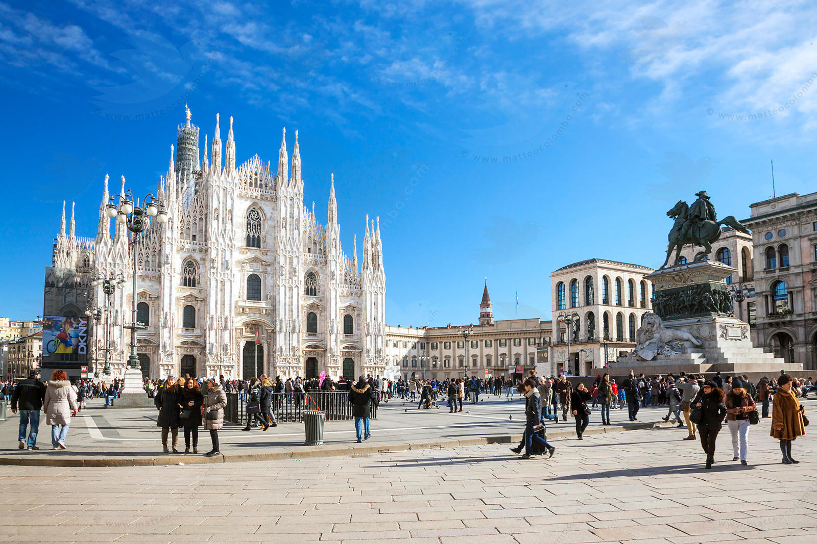 Famous Piazza del Duomo, Milan, Italy